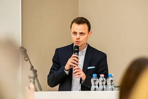 251126 - A generációmenedzsment kihívásai a közszolgálatban-1